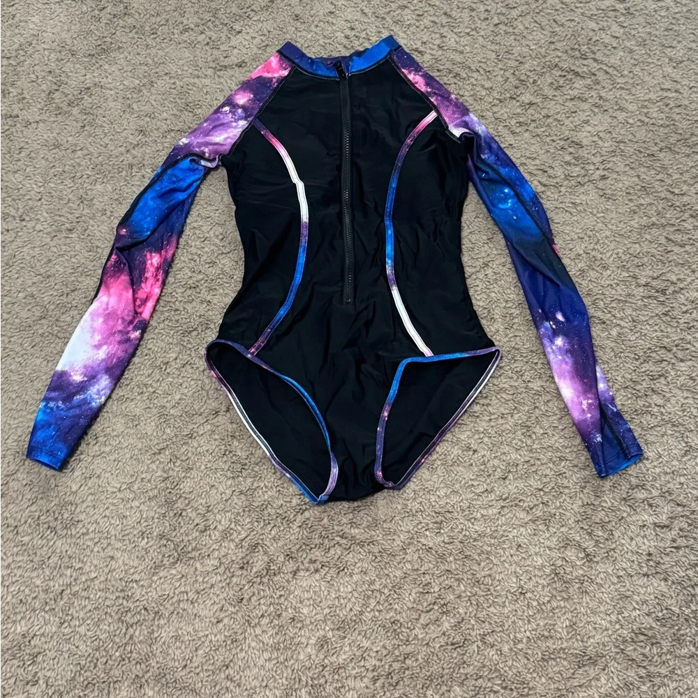 Black and Blue One Piece Long Sleeve Swimsuit Rash Guard NWOT - Picture 2 of 7